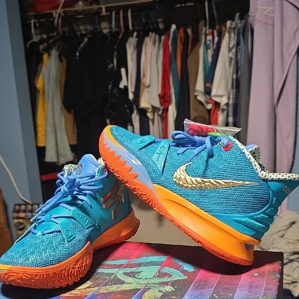 Nike Kids Turquoise and Orange Sneakers